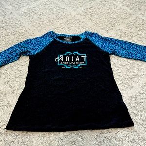 Ariat Classic Fit turquoise leopard baseball style top. Soft and stretchy